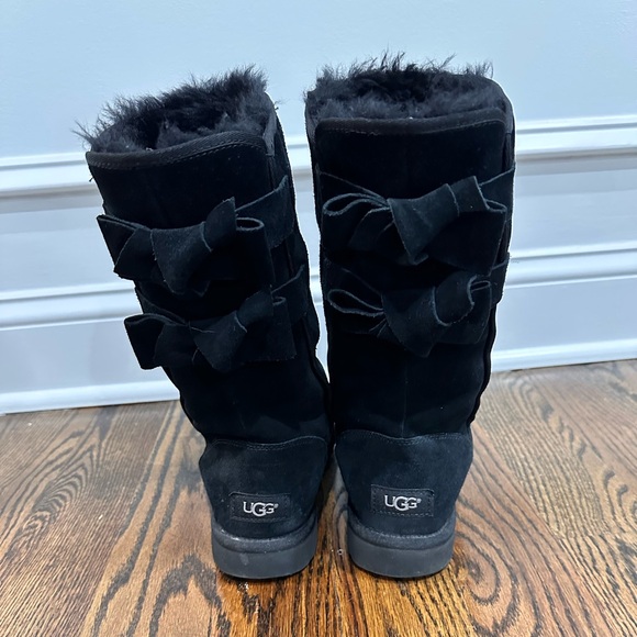 UGG Australia Allegra Bow II  Tall boots Size 7 - Picture 1 of 16